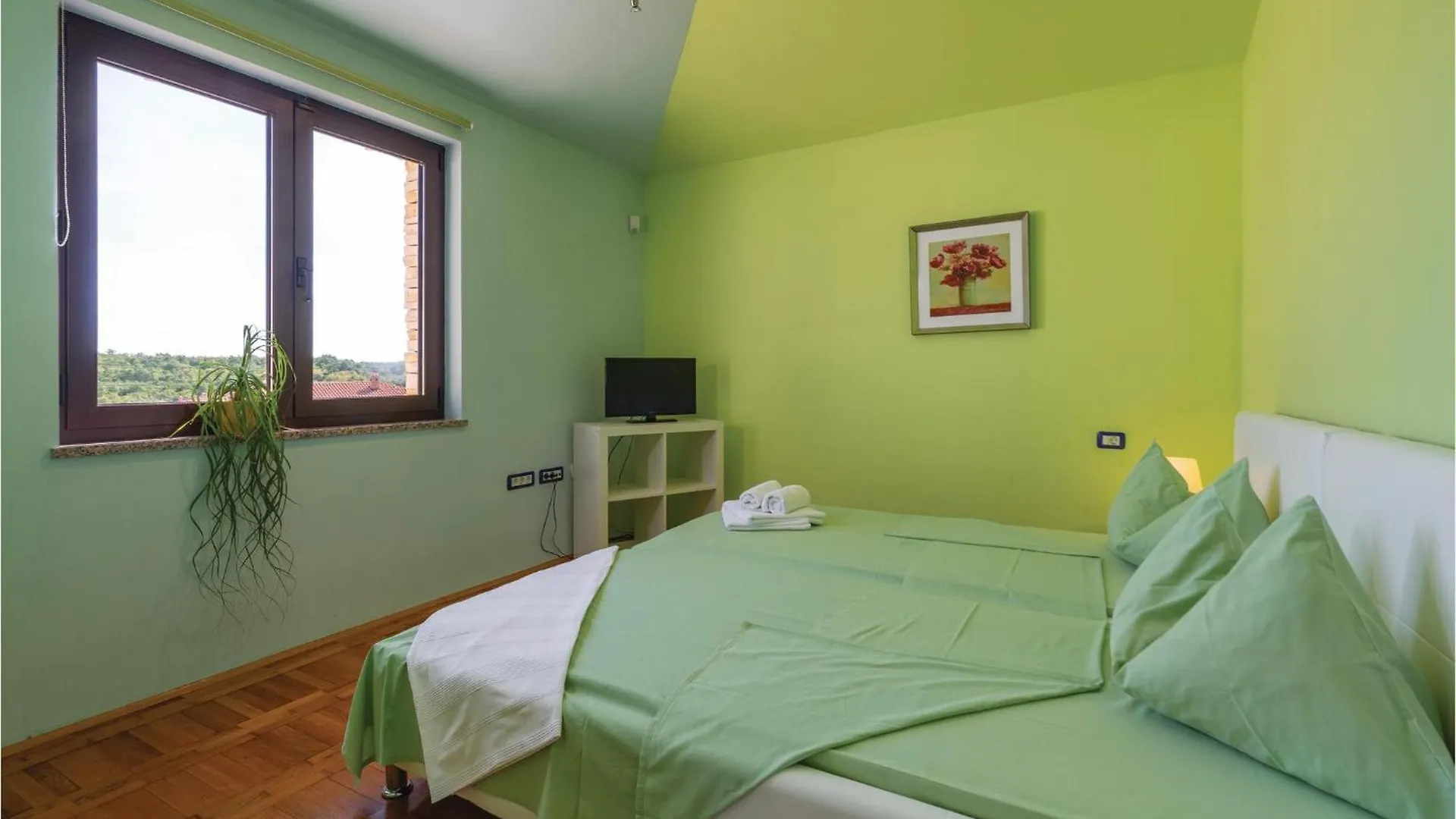 Nice Home In Vodnjan With Wifi 0*,  Croatia